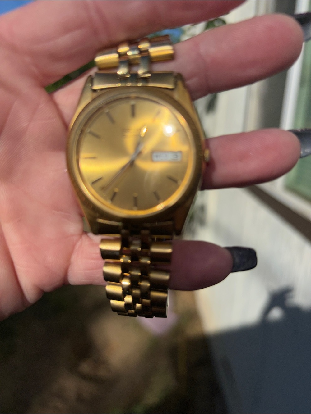 Seiko Gold-Tone Men's Bracelet Watch with Day-Date - Picture 7 of 9